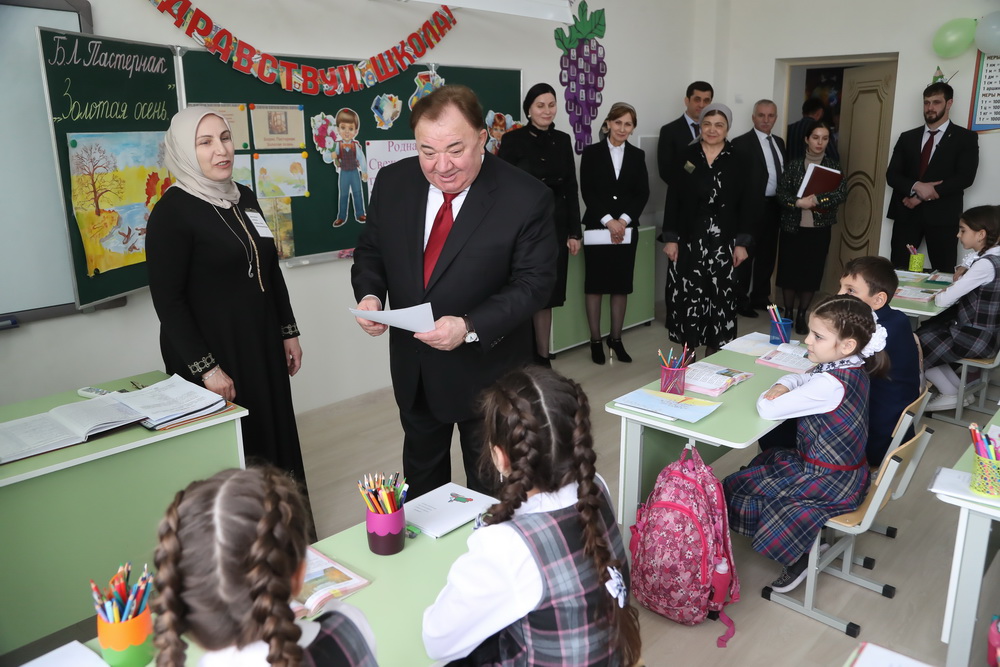 Открытие школы в сельском поселении Яндаре