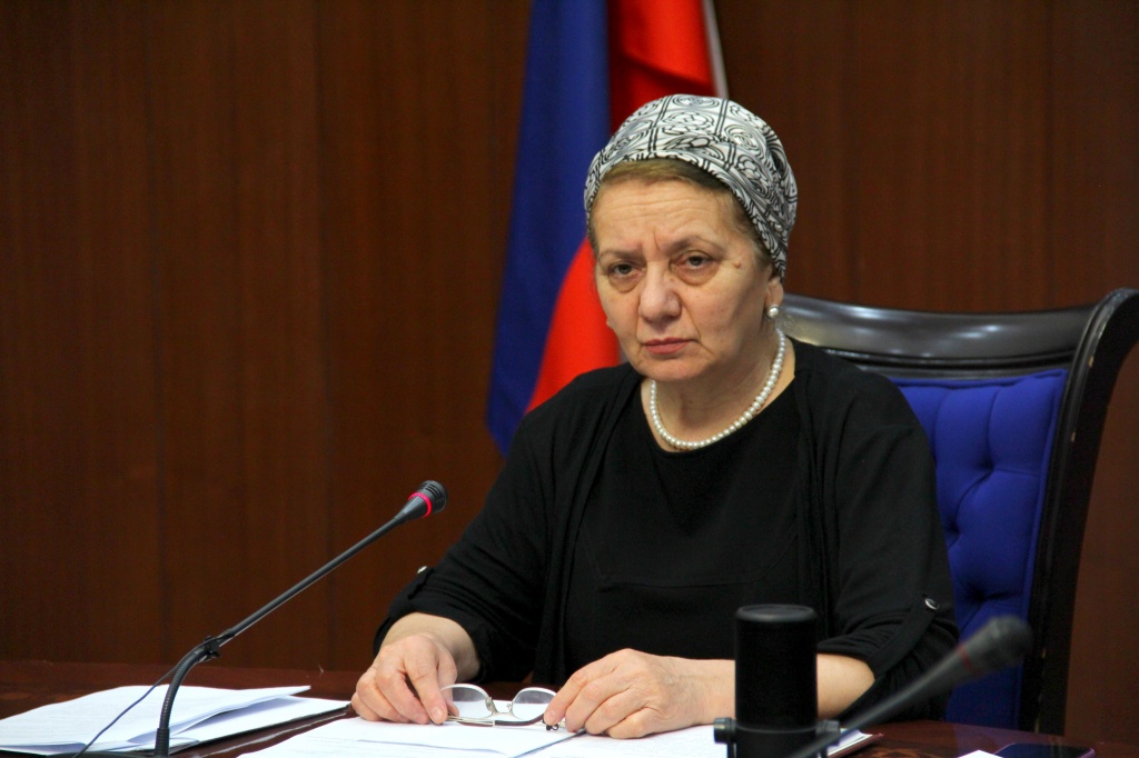 Совещание в правительстве под председательством вице-премьера Ингушетии Марьям Амриевой